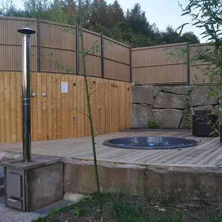 4 * Avec Bain Finlandais Et Parc Animalier